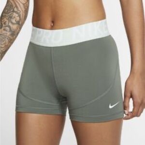 Nike Womens Pro 3” Dri-Fit Shorts, Size XSMALL, Green